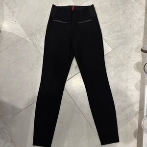 Spanx size large black pants